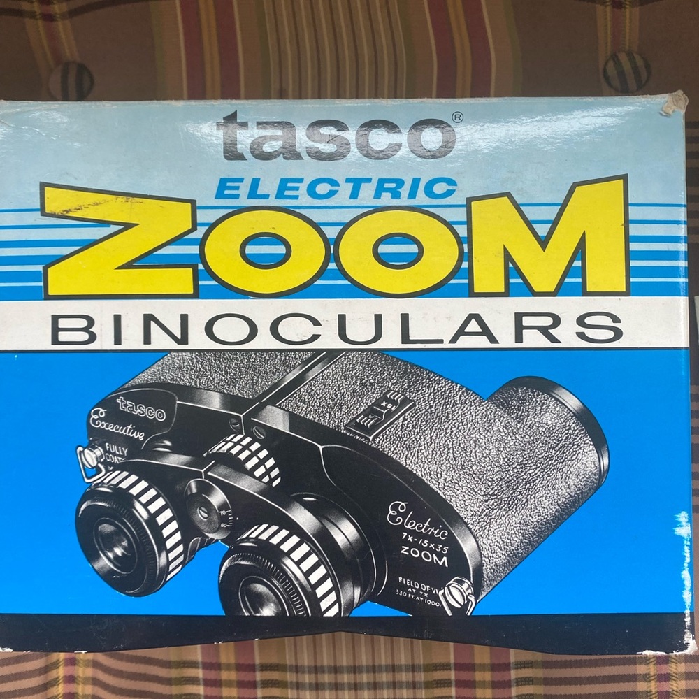Tasco Electric Zoom Binoculars - Black